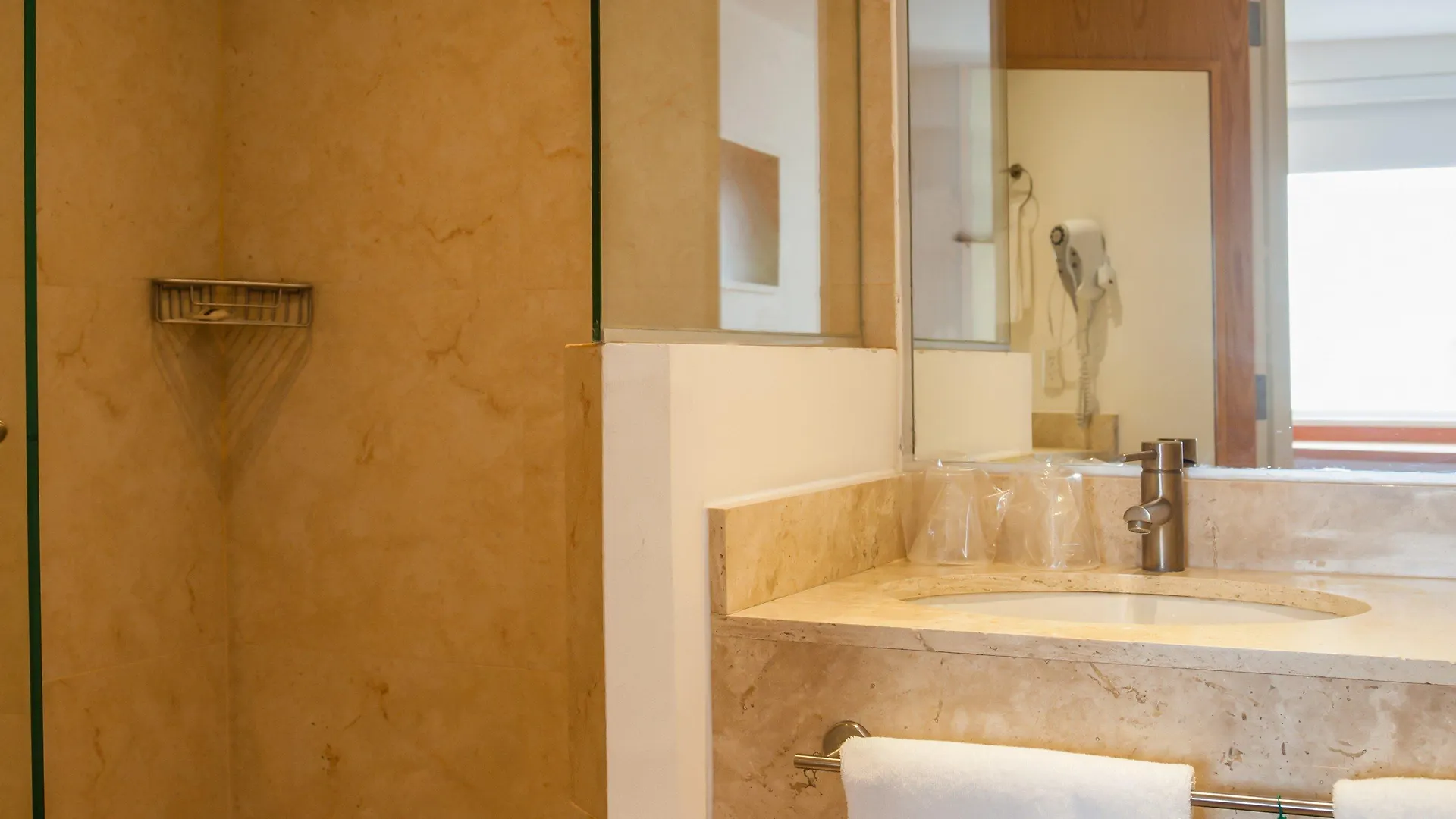 *** Otel One Cancun Centro Meksika