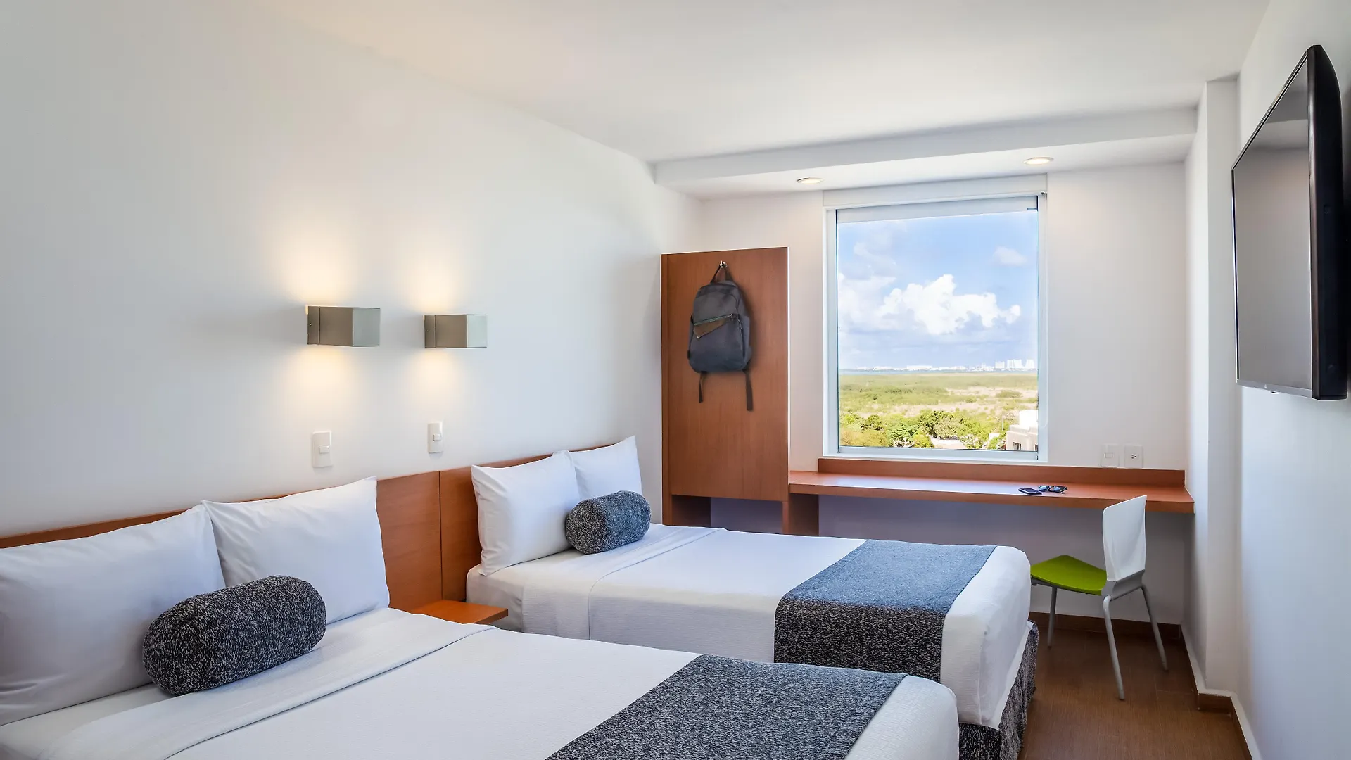 One Cancun Centro