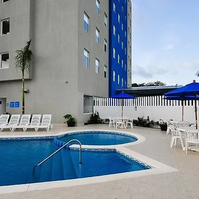 Otel One Cancun Centro