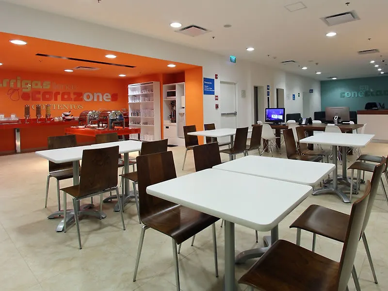 One Cancun Centro