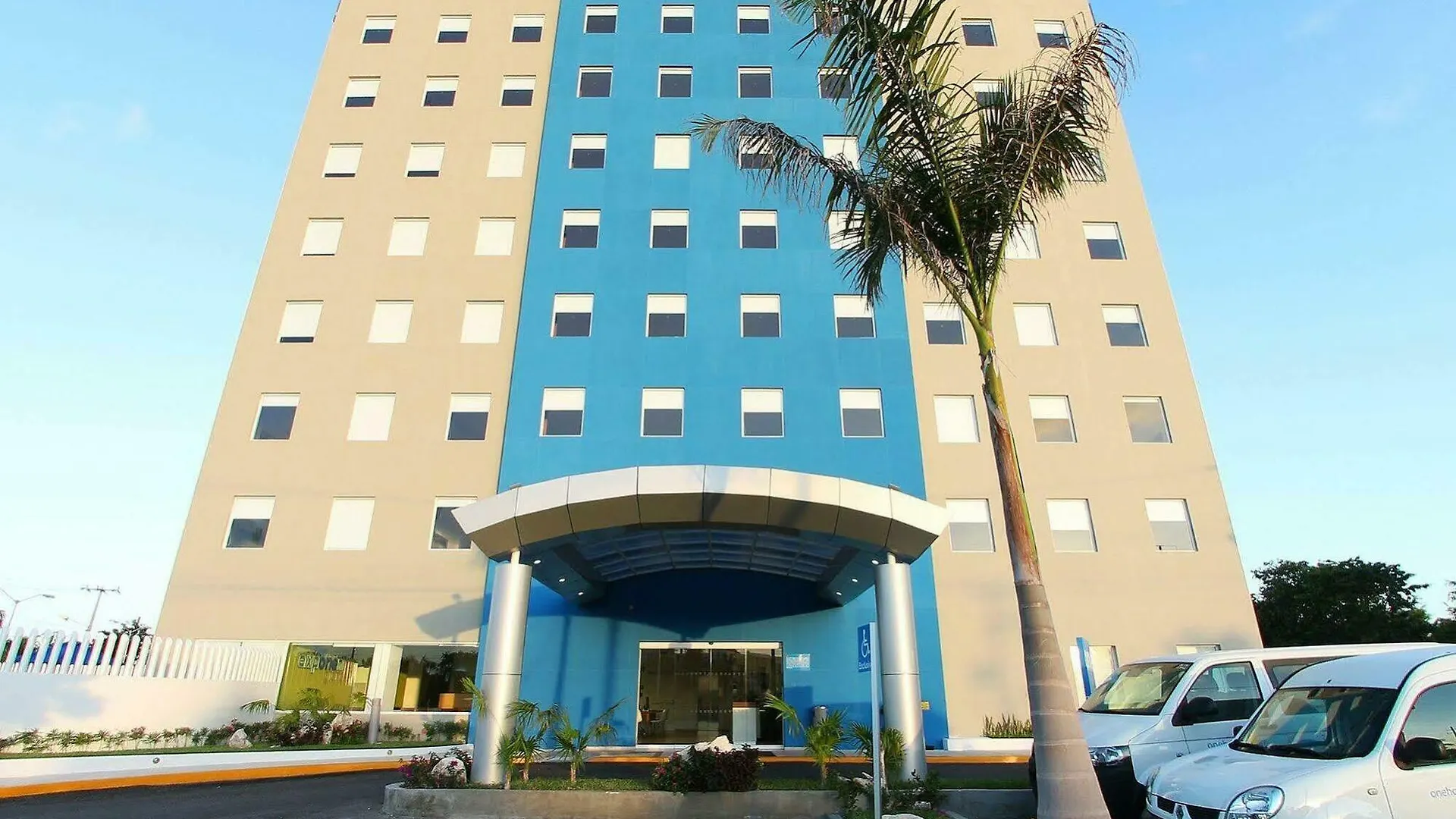*** Otel One Cancun Centro Meksika